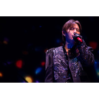 Ryosuke Yamada（山田涼介）圧巻オーラ放ったソロでのフェス初出演 Hey! Say! JUMP「ウィークエンダー」も披露・4回の水分補給でキラキラ効果音【ZOZOFES】