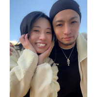 「あいの里」隼平＆おかよカップル、お揃いコーデ2ショット公開「仲良しで素敵」「幸せそう」の声