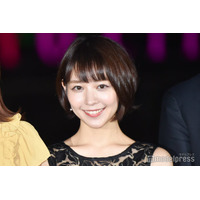吉谷彩子、ノースリワンピでラピュタの世界満喫「透明感すごい」「シータかと思った」の声