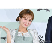 辻希美、親子3人で密着 寝顔ショットに「可愛すぎる」「癒やされた」と反響