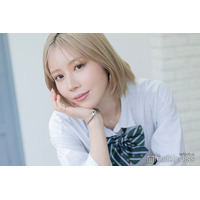 くれまぐ・エア、アンダーウェア×デニムの肌見せコーデ「二度見した」「かっこいい」と反響