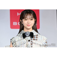 峯岸みなみの父が「かっこよすぎ」「似てる」驚きの声続々 東海オンエアてつやとの2ショットが話題