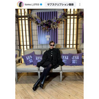 板野友美、黒タイツ美脚が眩しいブラックコーデに絶賛の声「カッコいい」「めっちゃ可愛くて美人さん」