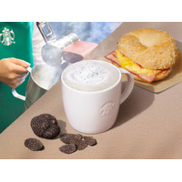 スタバ新作“スープチーノ”発表 「トリュフ スープチーノ」11月14日より登場