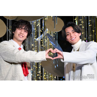 King ＆ Prince、丸の内降臨 エスカレーターからファンサたっぷり