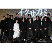 岡田准一・清原果耶・二宮和也ら「イクサガミ」豪華キャストが浅草寺に集結