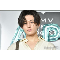 FANTASTICS八木勇征「台北でも推し活」報告  “推し”抱えたドアップショットに「破壊力すごい」「癒される」反響相次ぐ