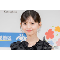 齋藤飛鳥、変形トップスから素肌輝く「異次元の可愛さ」「華奢」と反響続々