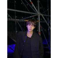 CNBLUEイ・ジョンシン、六本木でのプライベートショット公開「イルミネーションより輝いてる」「かっこよすぎ」と話題