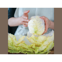 今が旬の「白菜」、実は「家族の健康を守ってくれる」すごい野菜だったとは！  料理家ウー・ウェンさんが教える「部位ごと」に丸ごと1個、味わい尽くすレシピとは？