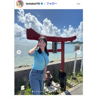 元NHK沖縄キャスター・竹中知華アナ、ベアトップドレスで美バスト際立つ「ドキッとした」「スタイルバグ」と悶絶の声