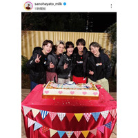 M!LK結成11周年！佐野勇斗、メンバーとの笑顔SHOTに「エモエモの写真」「これからも仲良しな5人でいてね」