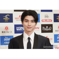 本田響矢、2025年は「人生にとって本当に大切な1年」さらなる活躍に意気込み「2026年はしっかりと活かせる年に」【第54回ベストドレッサー賞】