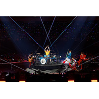 SUPER EIGHT、初の日本武道館公演「俺らの青春はここからやぞ！」バンド聖地に“超満員”、21周年で全21曲披露【ライブレポート／超八 in 日本武道館】