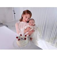 辻希美、次女と撮影現場でパシャリ「いい子だったから助かったぁ」「皆に感謝です」