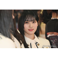 乃木坂46川崎桜、美スタイル際立つ膝上ワンピ衣装姿「等身すごい」「可愛すぎて言葉がでない」の声