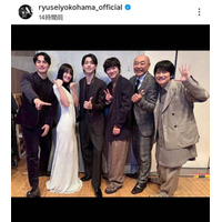 横浜流星、最終回の『べらぼう』キャスト陣とパシャリ！万感の思い明かす「最後まで蔦重の生き様を…」