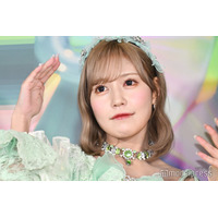 ＝LOVE諸橋沙夏、サンタコスプレ姿で美スタイル映える「可愛すぎて言葉失う」「脚綺麗」とファン絶賛