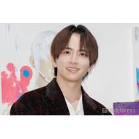 板垣李光人、黒髪から金髪に一新「ノーマンビジュ再来」「まるで雪の王子様」とファン絶賛