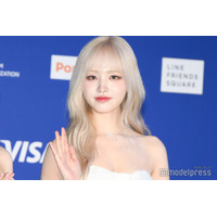 IVEリズ、ミニスカサンタ姿が話題沸騰「可愛すぎて言葉が出ない」「スタイル良すぎ」ファン絶賛