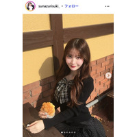 仮面高校生の妹で話題・すなずりかりん、ミニスカでスラリ美脚輝く「風が強くてスカート押さえるのに必死でした」