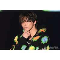 静岡出身・ONE N’ ONLY高尾颯斗、地元凱旋ランウェイ ポップな装いで存在感放つ【TGCしずおか2026】