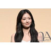 IVEレイ、憧れの先輩との親密食事ショットが話題「成功したオタク」「幸せそう」の声