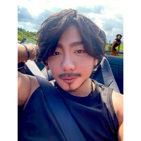 カマたく、人中短縮＆眉下切開整形のビフォーアフター公開「印象ぜんぜん違う」「努力がすごすぎる」の声