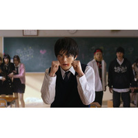 鈴鹿央士、“スクールカースト最底辺”高校生役で主演決定 韓国人気漫画「喧嘩独学」Netflixで初の実写化