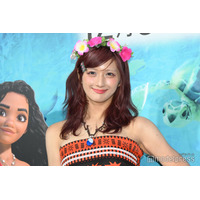 しなこ、雰囲気ガラリのロリータ衣装3選公開「誰か分からなかった」「ビジュ爆発」とファン絶賛