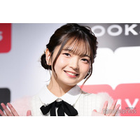 元AKB48福留光帆、美脚際立つ衣装ショット多数公開「腰の位置高い」「スタイル良すぎ」の声