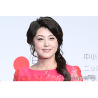 藤原紀香、亡き父との思い出写真公開「綺麗な鼻がそっくり」「美男美女親子」と反響