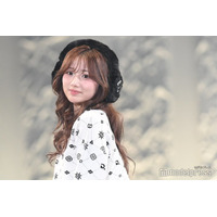 辻ちゃん長女・希空（のあ）、しゃがみポーズから美脚チラリ「上目遣い破壊力抜群」「二度見した」と反響