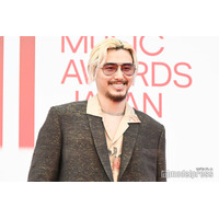 藤井 風、学生時代の黒髪短髪ショット公開「レアすぎる」「お宝写真」と話題