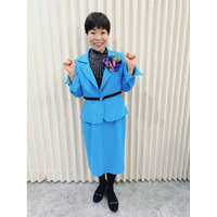 山田花子、自宅でくつろぐ9歳次男顔出し公開「雰囲気似てる」「自然体な姿が素敵」と反響