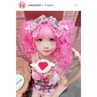 “小学生姫ギャル”りりぴ、母顔出しダンス動画が話題「2人ともピンクヘアで姉妹かと」「お人形さんみたいに可愛い」