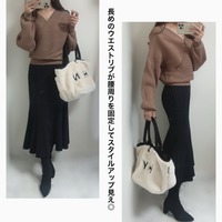 カシュクールニットで魅せるメリハリコーディネート【40代の毎日コーデ】