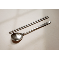 韓国で…お箸で米を食べていると⇒現地の人から“不思議な視線”の嵐！？常識の違いに「合理的」