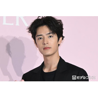 塩野瑛久、お風呂場・隙間の埃…新生活迎える人に実践的なアドバイス「本当に便利でおすすめ」【BURBERRY HER SAKURA JOURNEY】