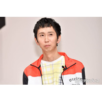 アンガールズ山根「10歳娘とデート」長女の姿公開で反響続々「美人オーラすごい」「スタイル抜群ファミリー」