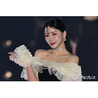 美人クリエイター「強強スタイル戻ってきたよ」イメチェン報告に「理想のビジュアル」「さらに美しさが増している」と絶賛の声