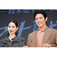 「リブート」鈴木亮平、戸田恵梨香の高層シーン撮影裏公開「CGかと思ってた」「実際に登ってたなんてすごい」とファン驚き