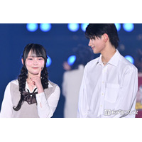 「今日好き」かなりのカップル、ステージ上で頬キス 恋人繋ぎでラブラブオーラ全開ランウェイ【関コレ2026S/S】