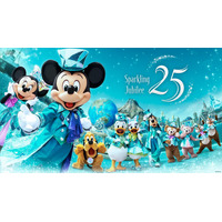 開園25周年！ 東京ディズニーシーのスペシャルグッズが新登場　ミッキーマウス＆ミニーマウス、思い出の衣装に注目