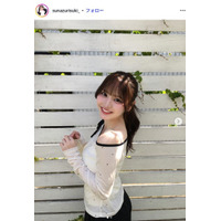 仮面高校生の妹で話題・すなずりかりん、美ボディ際立つ水着姿で韓国プール満喫「色白で透き通るような美肌」「スタイル抜群」と反響