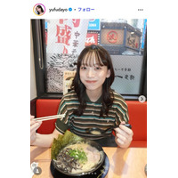 第1子出産のサッカー日本代表・上田綺世選手の美人妻、夜中に“大覚醒中”の0歳娘の姿公開「お目々ぱっちりで可愛い」「これは寝そうにない」