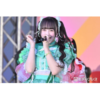 人気アイドルメンバー「斉木楠雄のΨ難」キャラクターコスプレ披露「圧倒的美少女」「原作から飛び出してきたみたい」