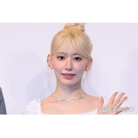 LE SSERAFIMサクラ、暗髪ロングで印象チェンジ「一気に雰囲気変わってドキッとした」「圧倒的に大人っぽい」と反響