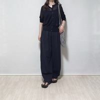 【ユニクロ】黒シアーカーデで細見えと涼しさを実現。黒でまとめた夏のきれいめリラックス【40代の毎日コーデ】