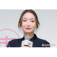 加藤綾菜「イケメン」夫・加藤茶のヘアセット中の様子公開「いつまでもお若い」「笑顔に癒される」の声